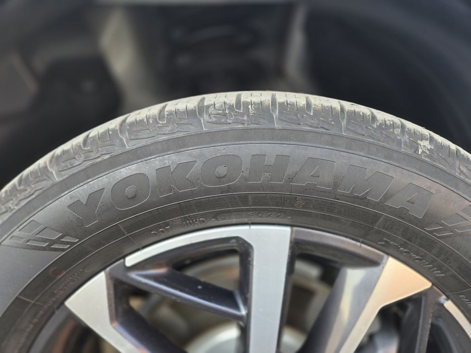 YOKOHAMA летняя 225/60/18 в отличном состоянии