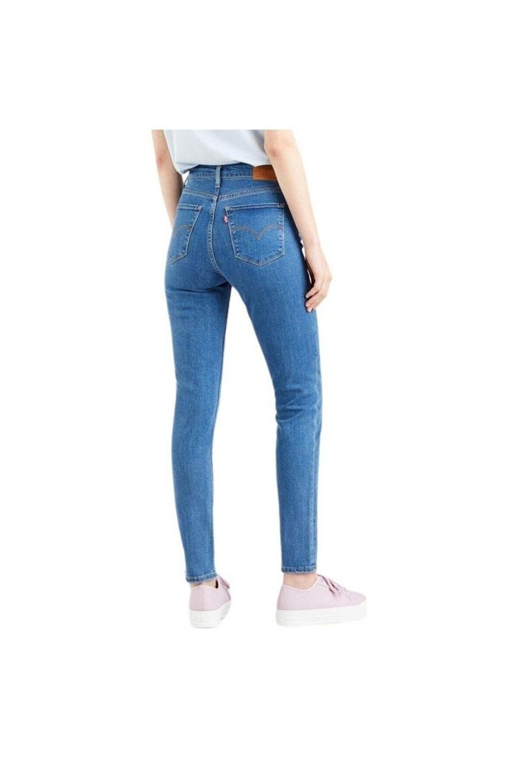 Blugi Levi's in stare perfecta exact modelul din poza,sunt mărimea 29