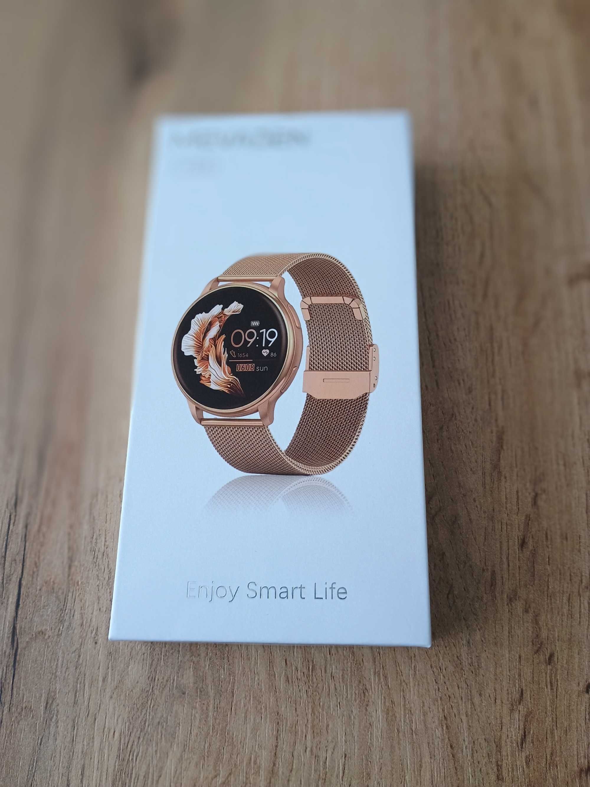 Smart Watch , Смарт часовник , Дамски часовник- злато, сребро и черен