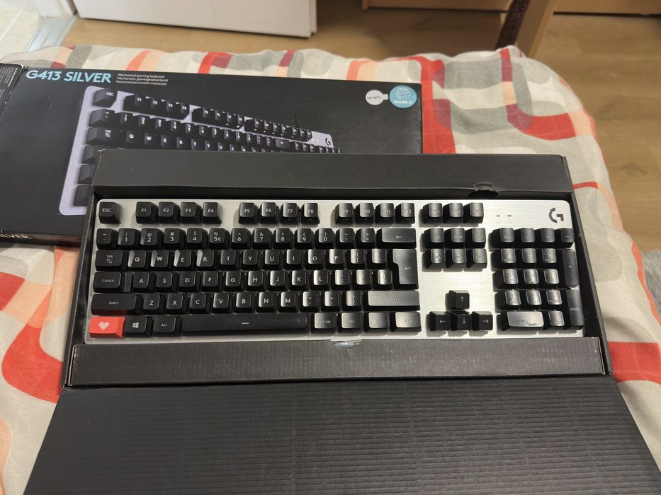 Logitech g413 Silver - клавиатура