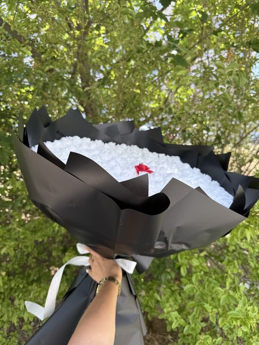 Букет от 101 рози /Огромен букет 101 рози