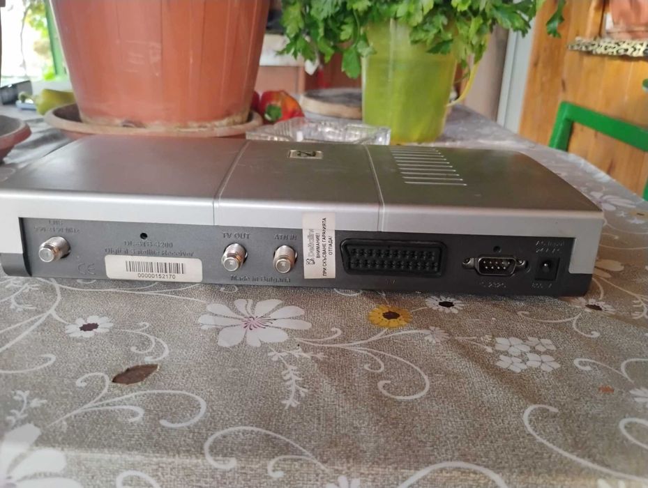 Продавам приемник на Булсатком работи добре