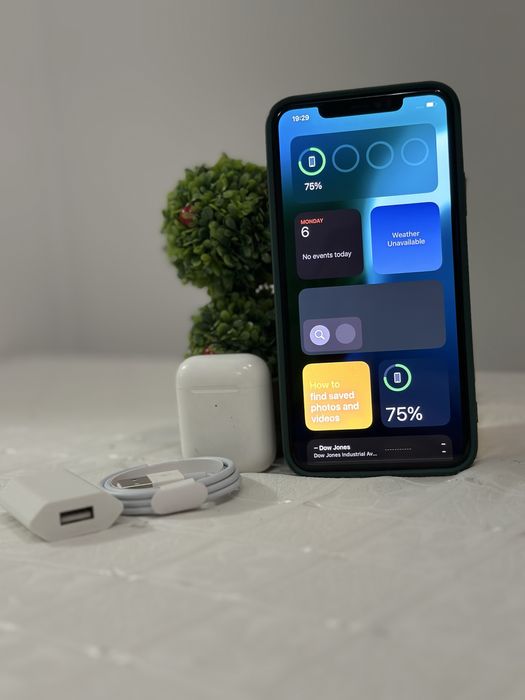 iPhone 11 Pro Max 64GB Midnight Green + AirPods 2 + аксесоари
