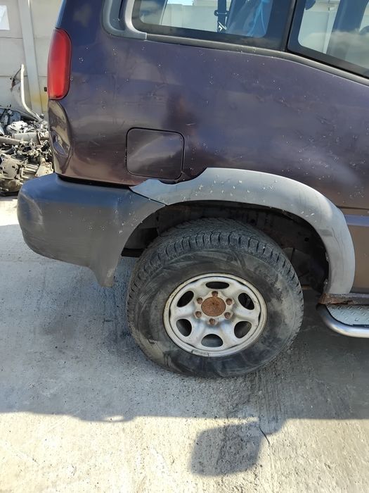 Roti nissan terrano 2.7