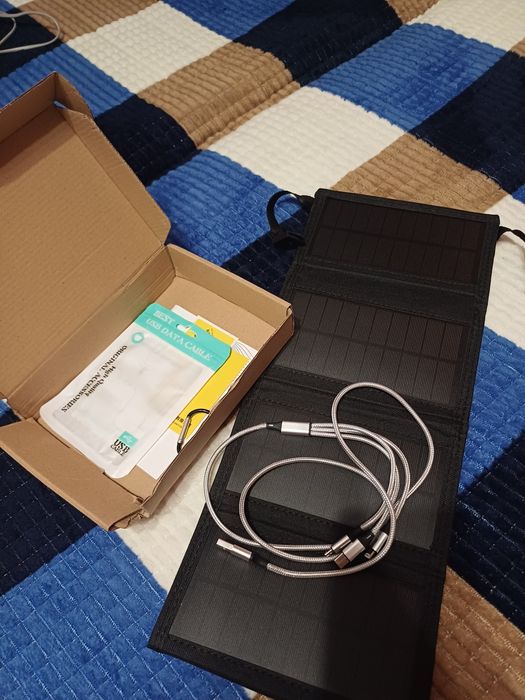 Зарядное устройство на солнечной батарее