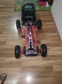 Kart cu pedale aproape nou