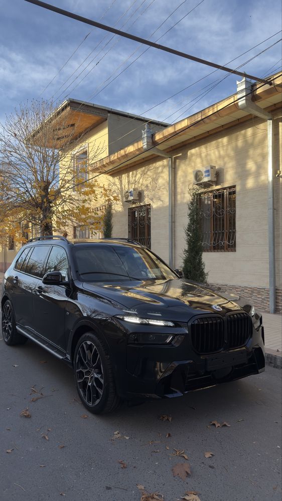 Bmw x7 full m paket bez probeg