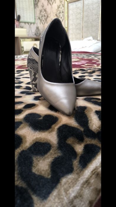 Altinoyoq turkiya tuflisi