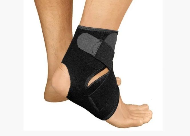 Фиксатор голеностопа регулируемый (бандаж суппорт)