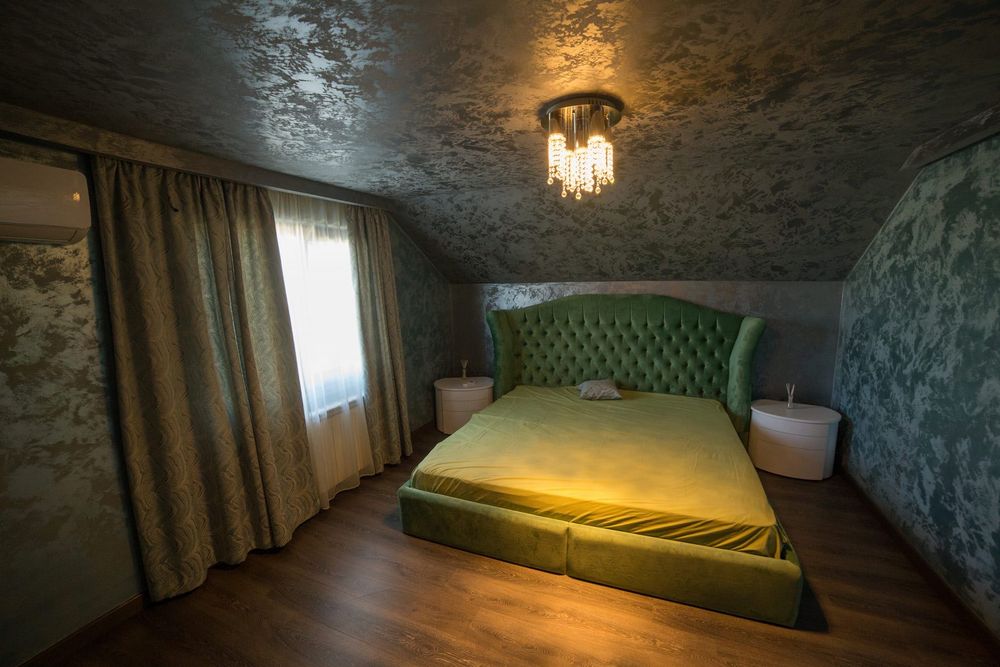 VILĂ CU PISCINĂ – direct de la proprietar – Vladimirescu, Arad