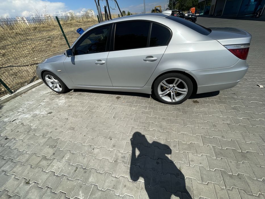 Бмв е 60 520д 163