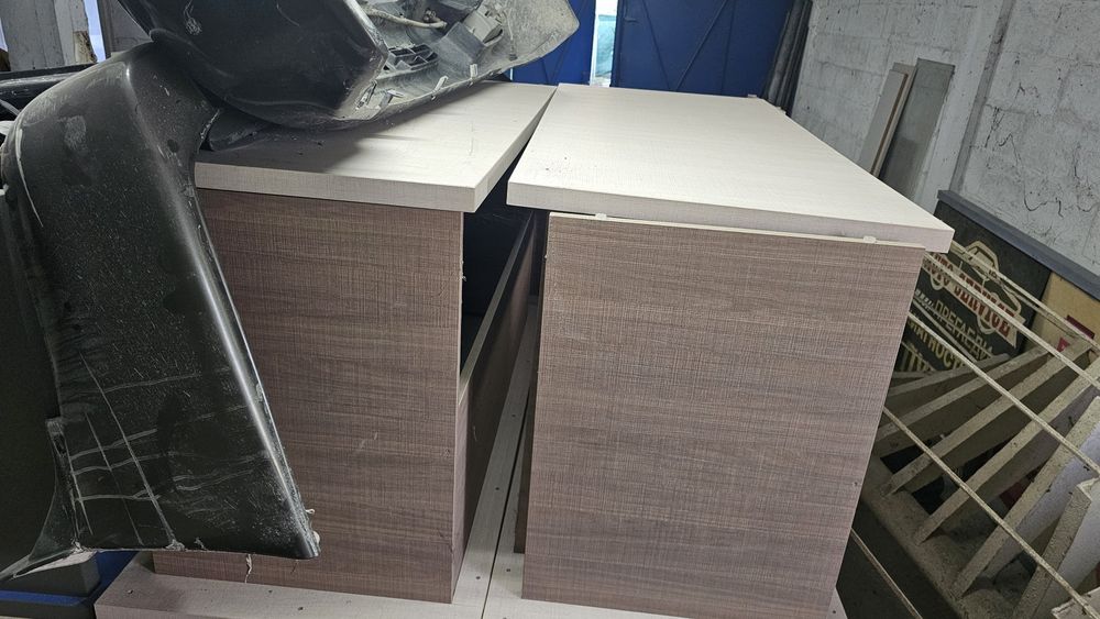 Модерно геймърско/офис бюро бройки– стабилно, стилно, перфектно за сет