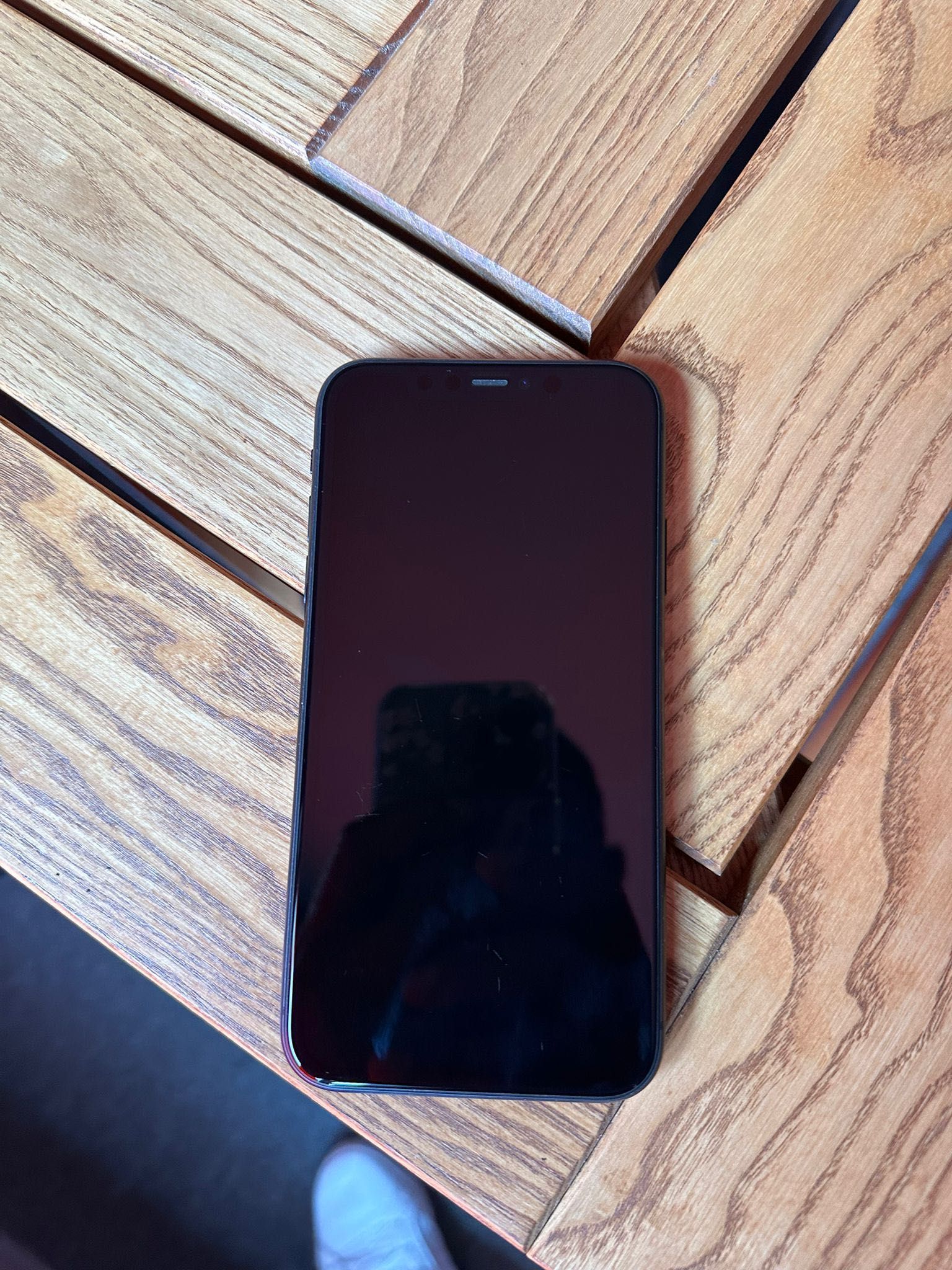 Vând iPhone 11 stare buna de funcționare