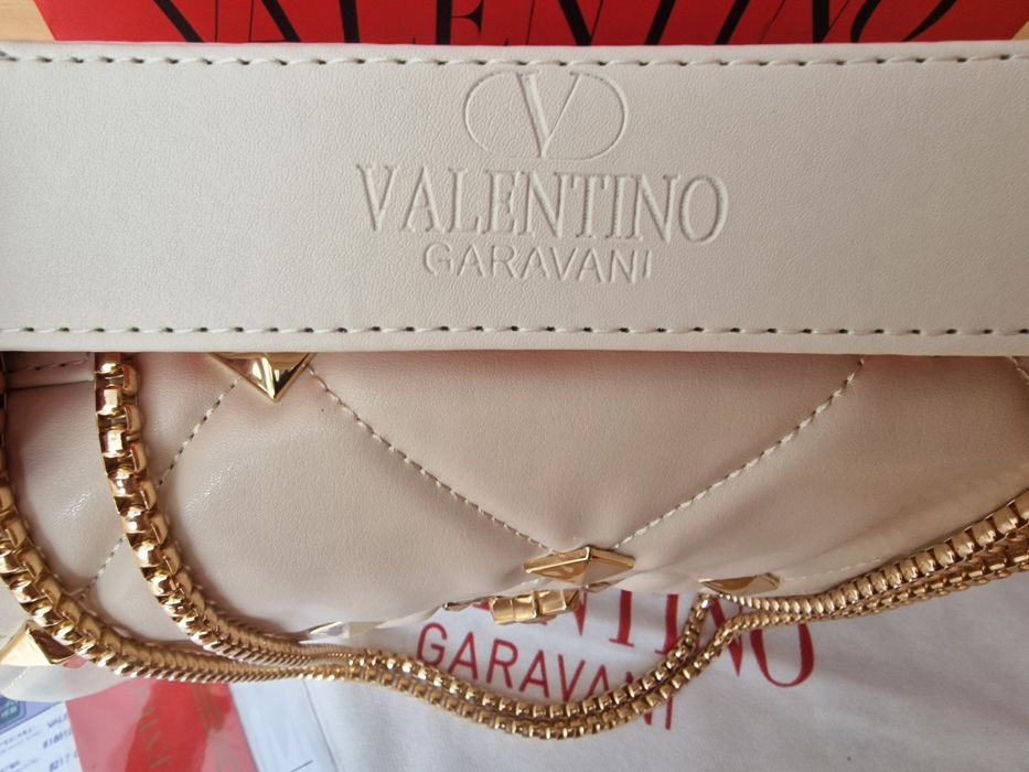 Geanta damă nude Valentino Garavani/Italia,accesorii metalice aurii