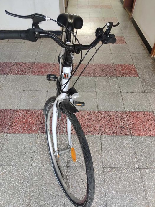 Crown Trekking 28” – алуминиев велосипед с 21 скорости и багажник