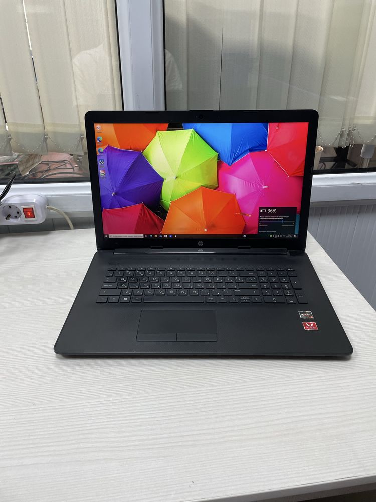 Hp pavilion 17 Ryzen 3 ОЗУ 4гиг SSD 256gb быстрый большой экран