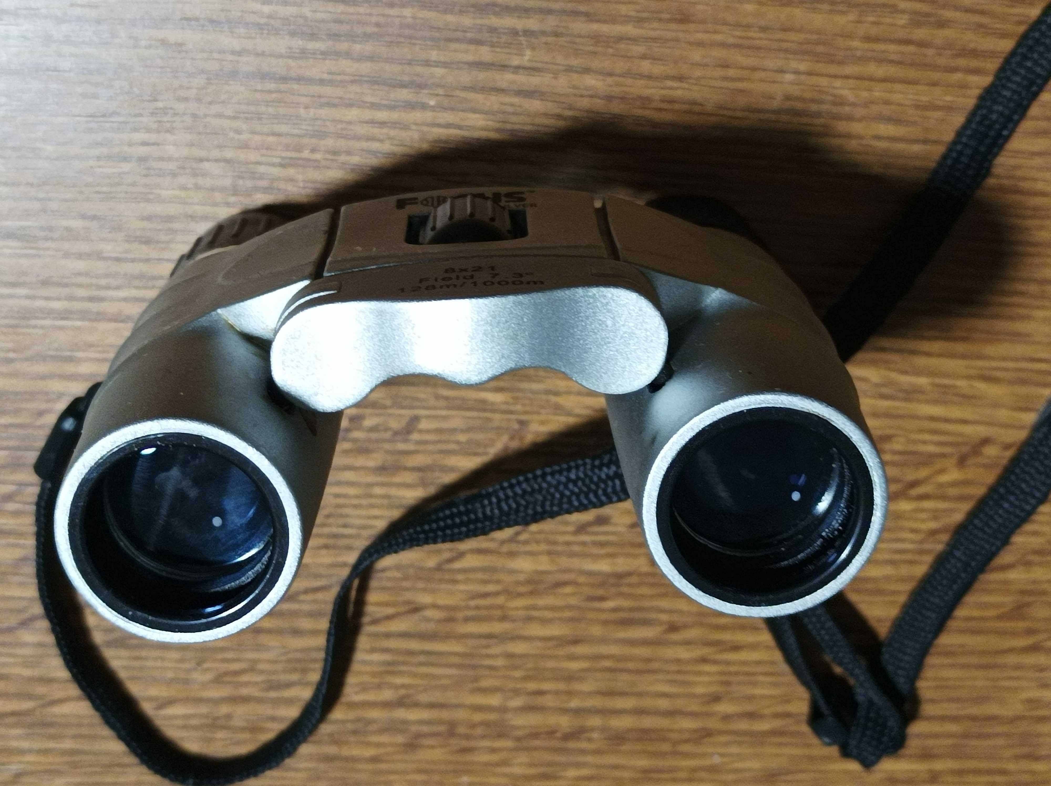 Mini binoclu Focus 8X21 ,ca nou cu borset din piele naturala