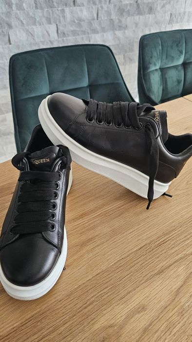 Pantofi sport Alexander McQueen damă – piele naturală, negri, purtați