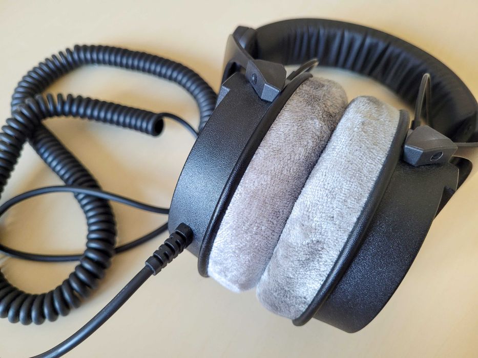 Caști Beyerdynamic DT 990 Pro
