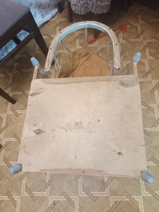 Стул для кормления деревянный СССР