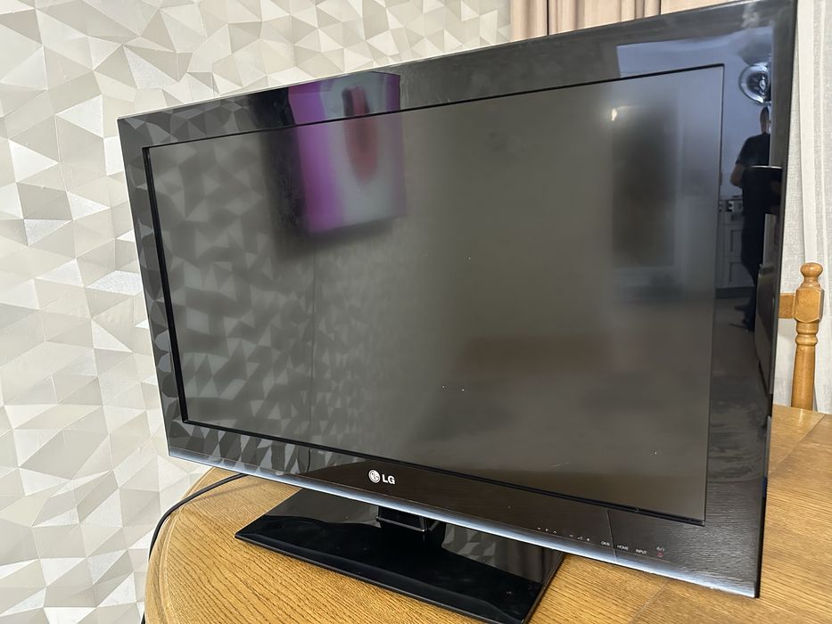 Продам телевизор LG плазменный