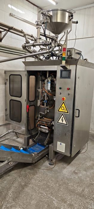 Продаётся несколько позициий упаковщиков для молочного цеха