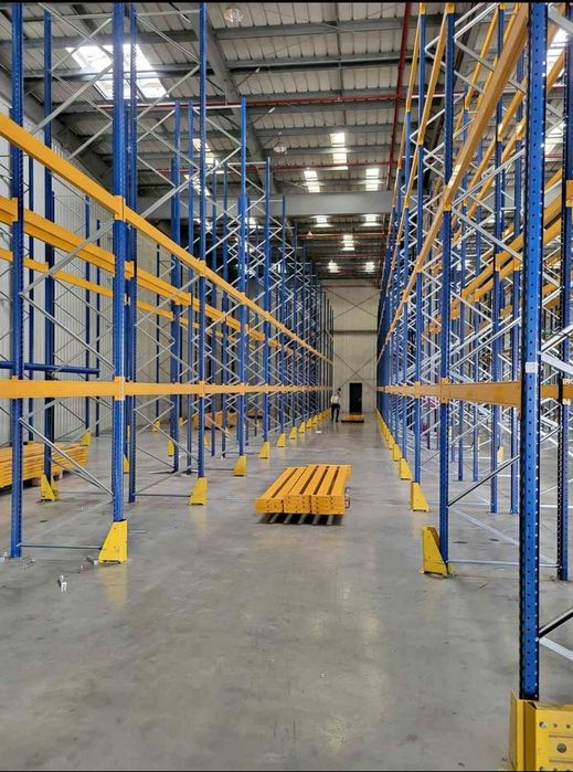 Rafturi metalice industriale