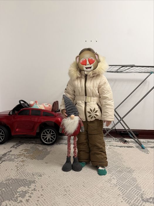 Продам зимнюю куртку, со штанами 4-5 лет