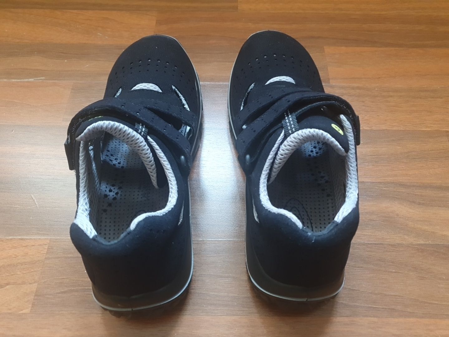 Pantofi protectie dama Uvex 39 Safety Shoes