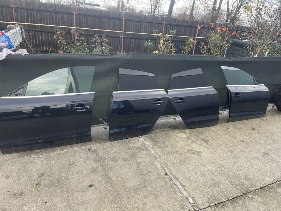 Usa / portiera stanga / dreapta fata / spate Audi A5 B8 LZ9Y negru