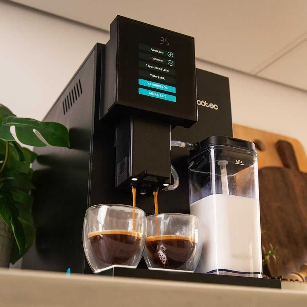 Кафемашина Cecotec Cremmaet Compactccino. 1350W, термоблок, 19Bar