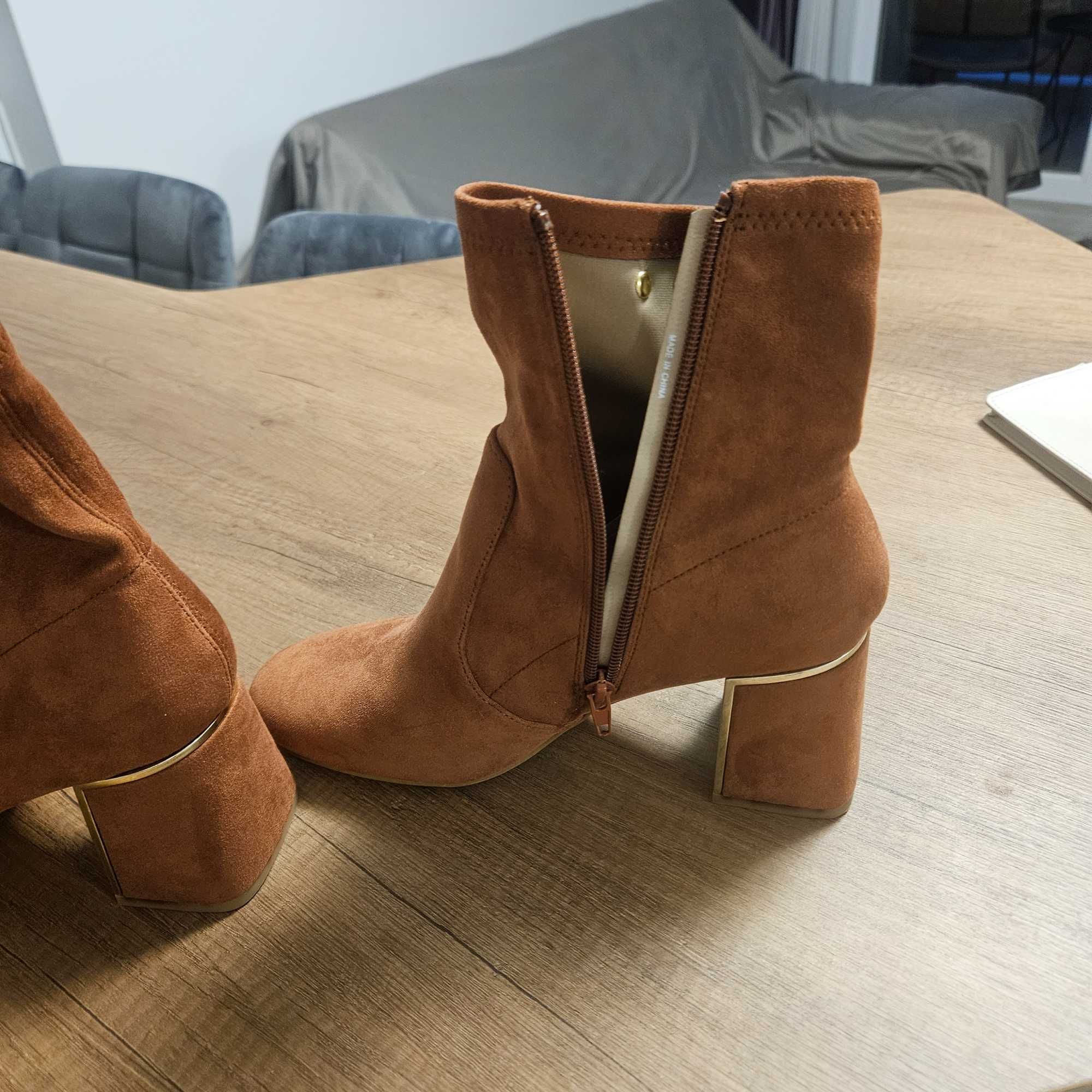 Botine maro "Les Tropeziennes par M. Belarbi" nepurtate