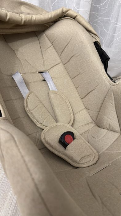 Scoica auto pentru bebelusi