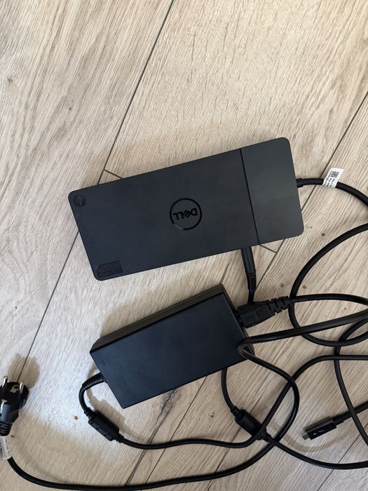 Docking Station Dell cu Thunderbolt, model WD19TB