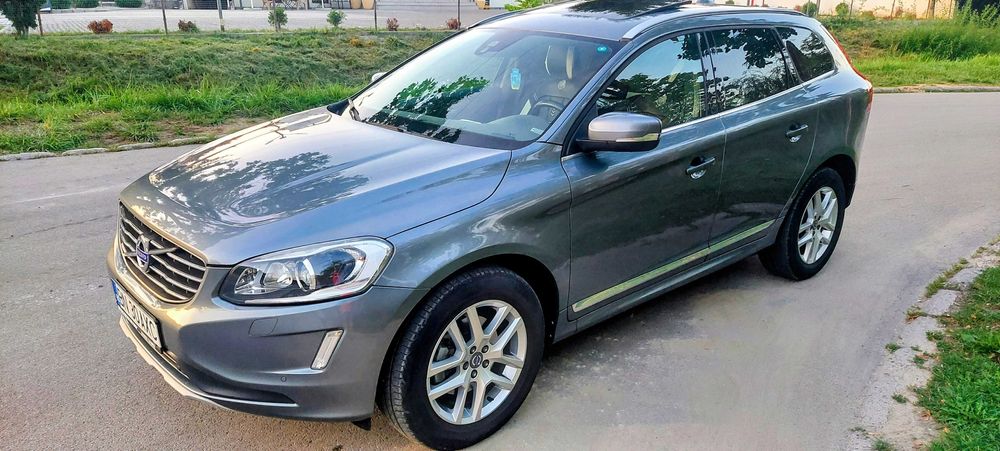 VOLVO XC 60-2017