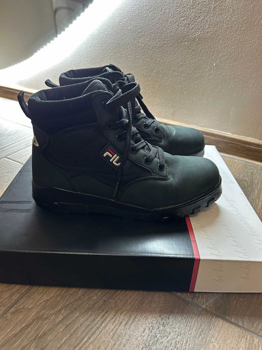 Vand ghete Fila in stare buna