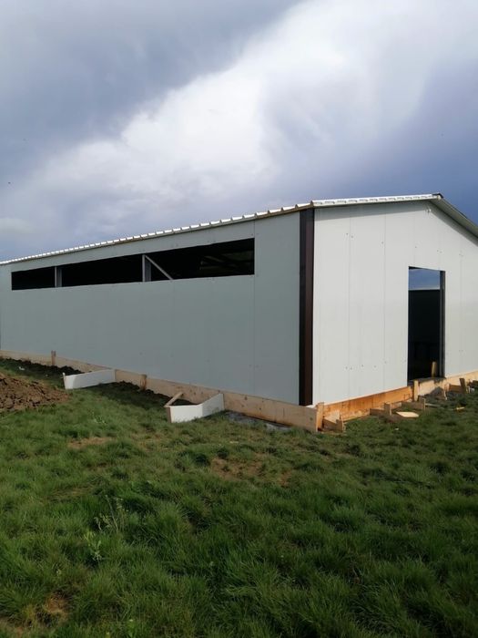 Vând garaje auto pe structură metalică