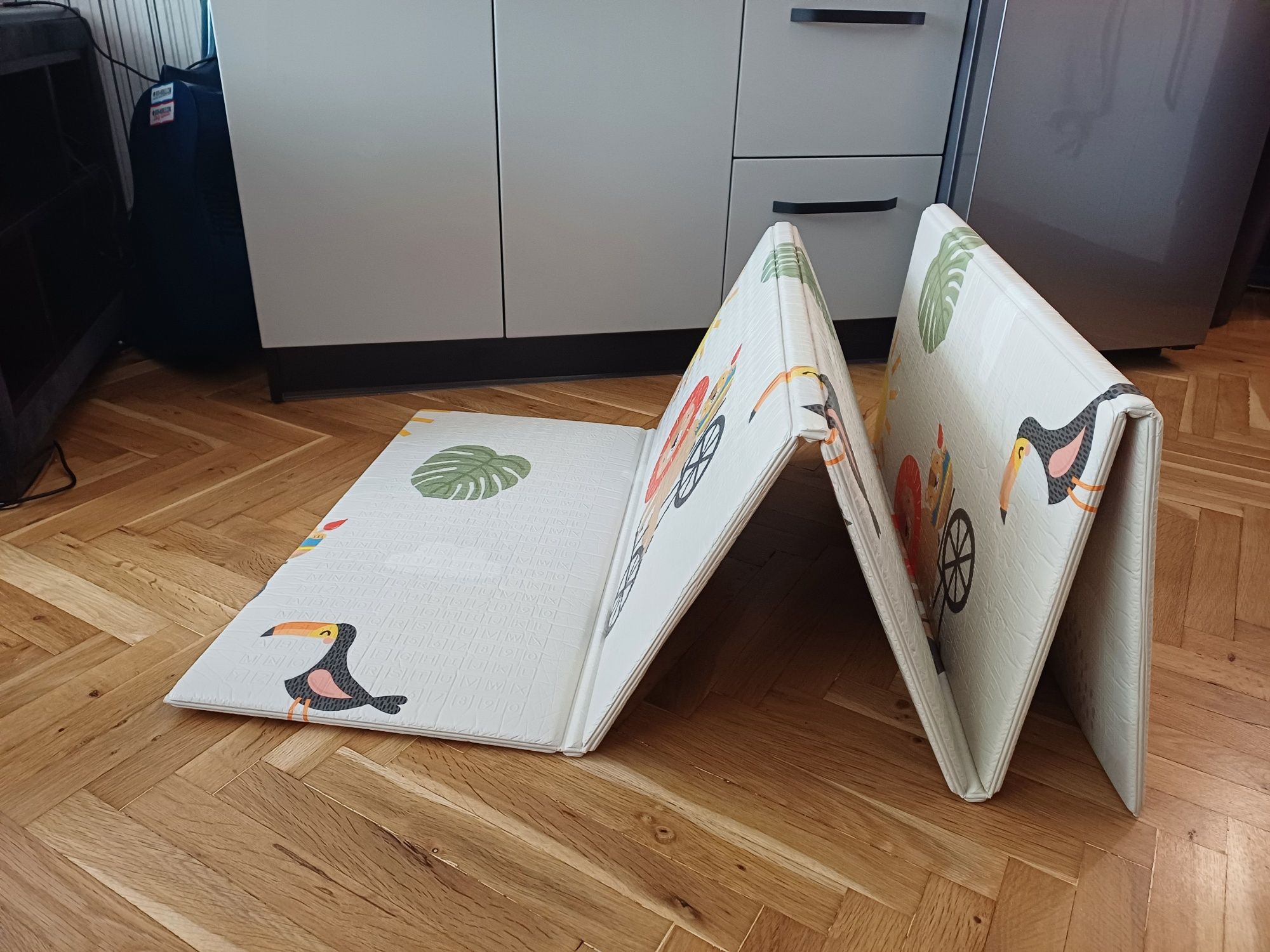 Двулицево термо килимче от XPE пяна 150x200х1,5см.