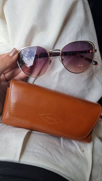 Fossil Слънчеви очила с калъф