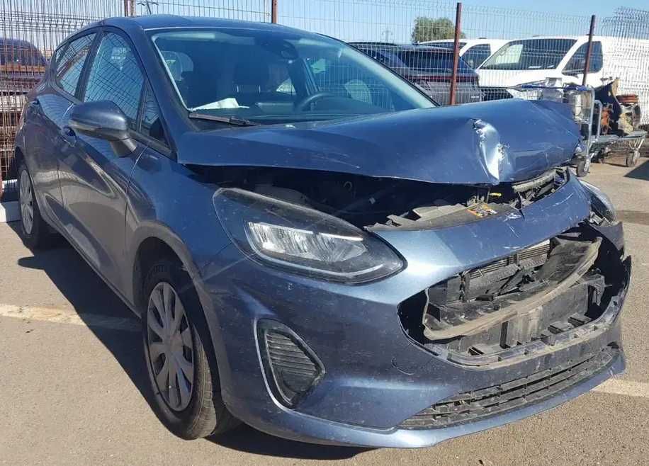 ford fiesta 2022 1.0benzina avariat sau rate prin tbi