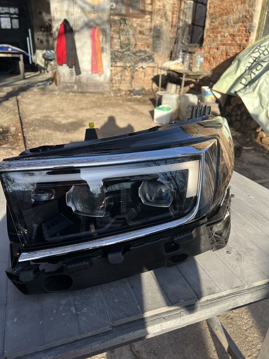 Фар ляв за Opel grandland  2024 и 2025