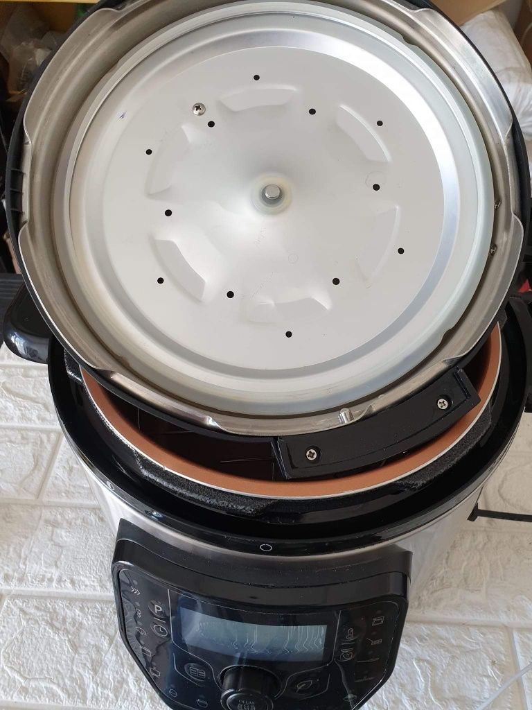 Robot de bucatarie/oala sub presiune programabila 6 l