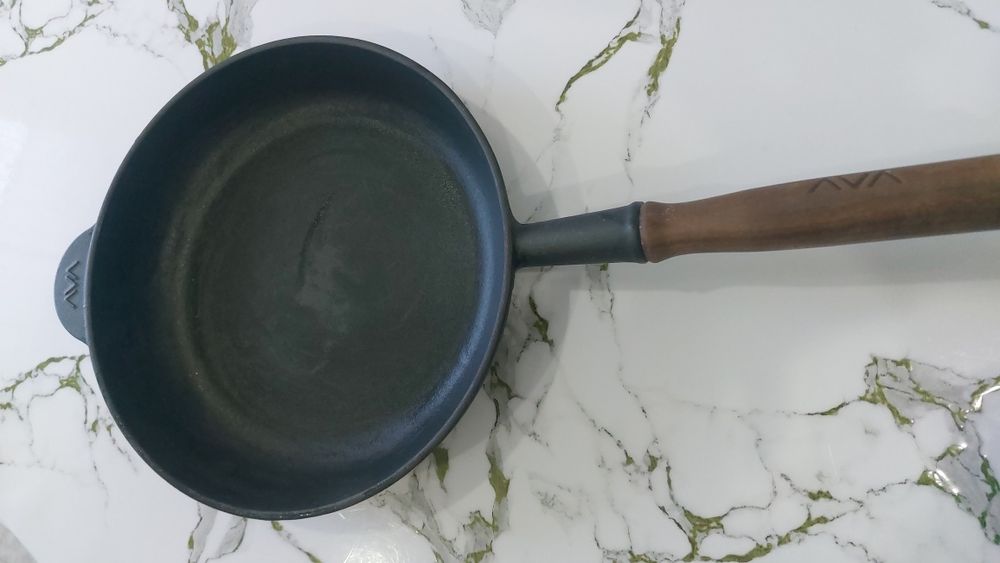 Чугунная сковорода