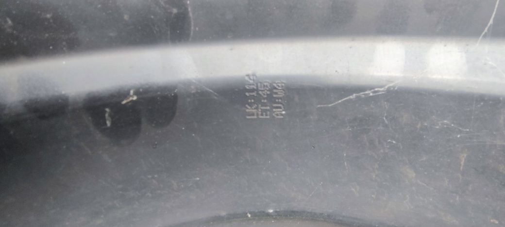 Vând 4 jante aluminiu Brock – 8,0J x 17H2, 5x114,3 ET45