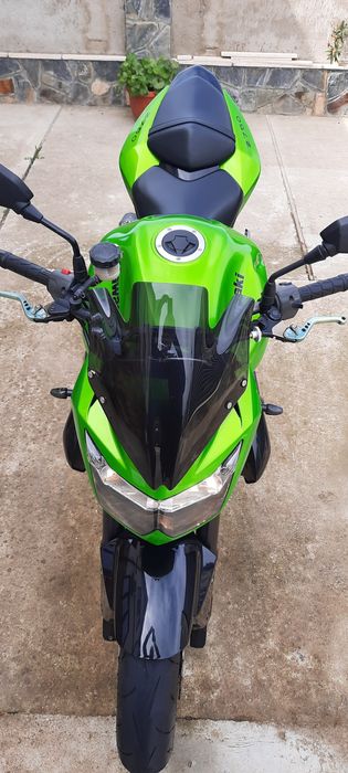 Vând kawasaki ZR750L 2009
