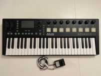 Claviatură / controler MIDI Akai Advance 49 cu display