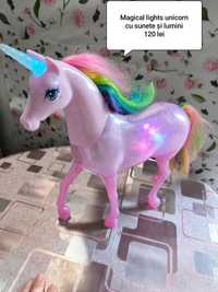 Cal Barbie Magical lights unicorn, cu funcții