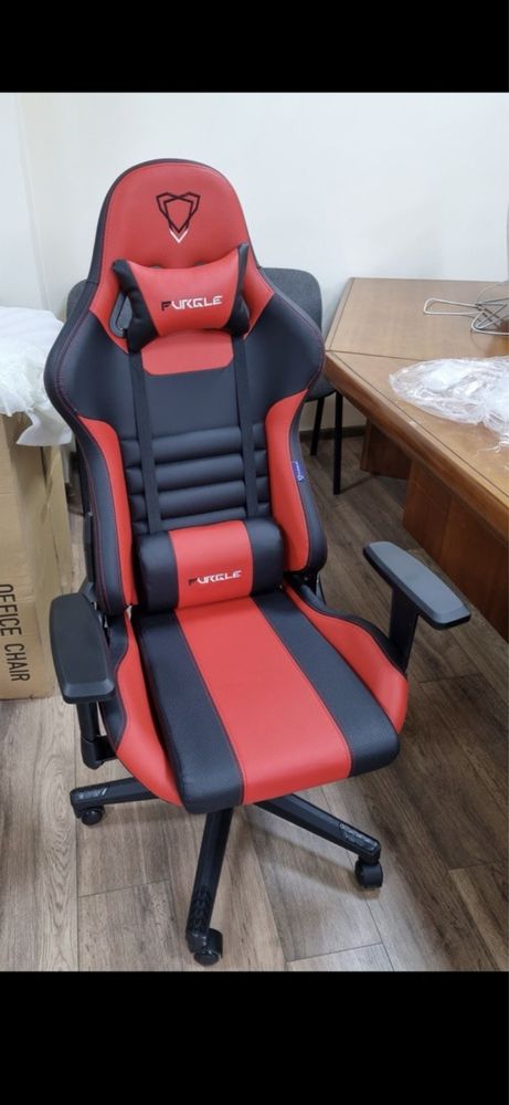 Продам игровое компьютерное кресло