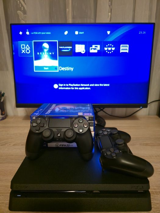 PS4 Slim cu 3 Jocuri si 2 Controllere ( PlayStation4 Slim 500 GB)