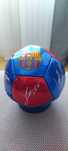 mini minge de fotbal FC Barcelona cu semnaturile jucatorilor..